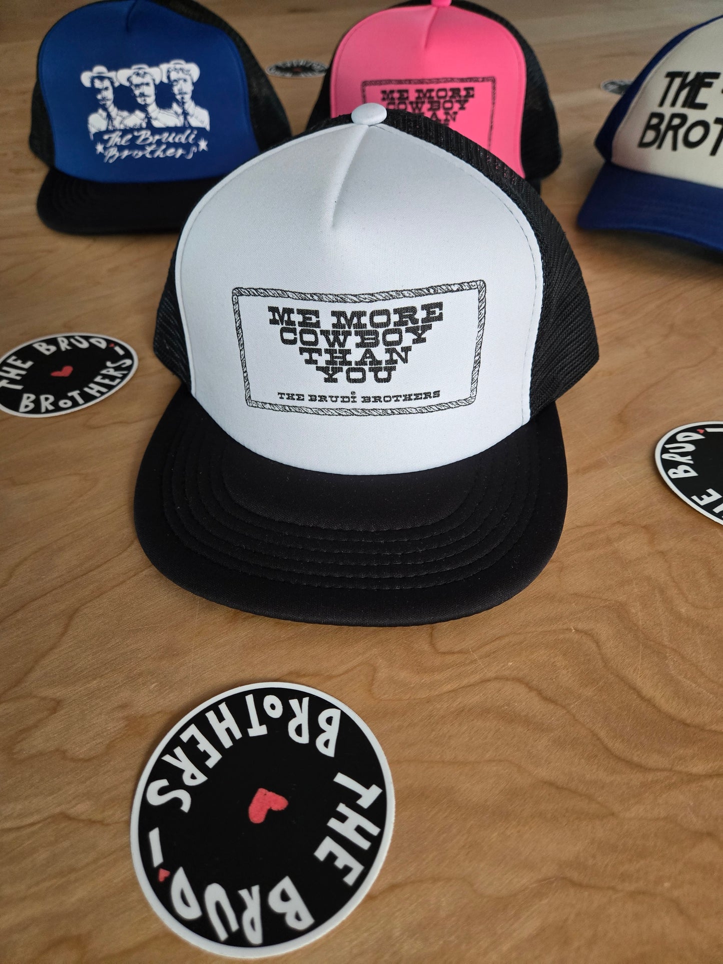 White snap back trucker hat