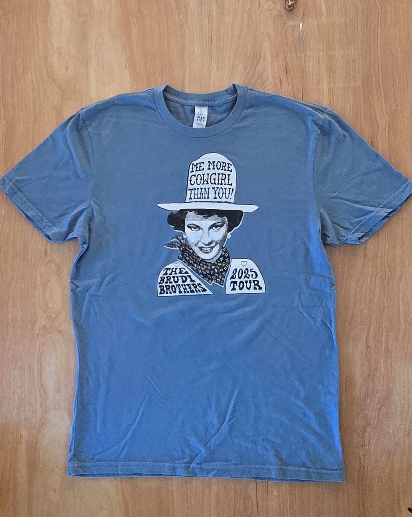 "Me More Cow GIRlL" T shirt  in Blue